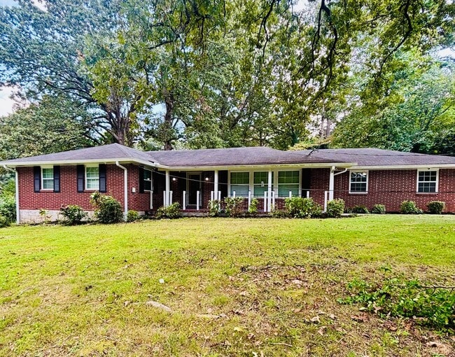 Building Photo - Affordable 3BR/2BA Ranch Home with Spacious Yard