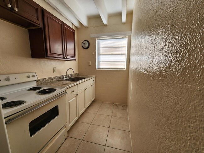 Photo - 512 19th St Unidad 2