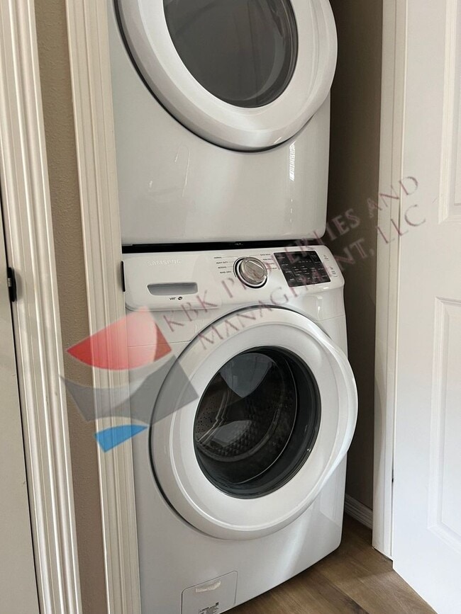 Photo - Mak-1711 &amp; 1713 W. 8th Unit Mak-1711 W. 8th Street