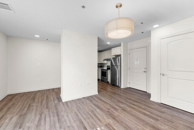 Photo - 2900 NE Kendallwood Pkwy