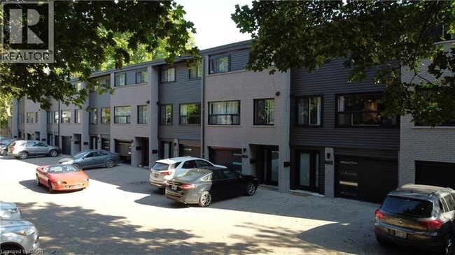 Photo - 71 Blucher St