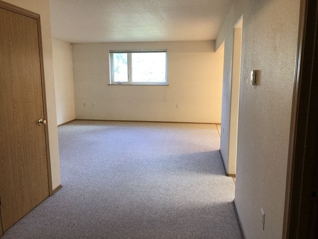 Living Room - 3435 Laurance Rd