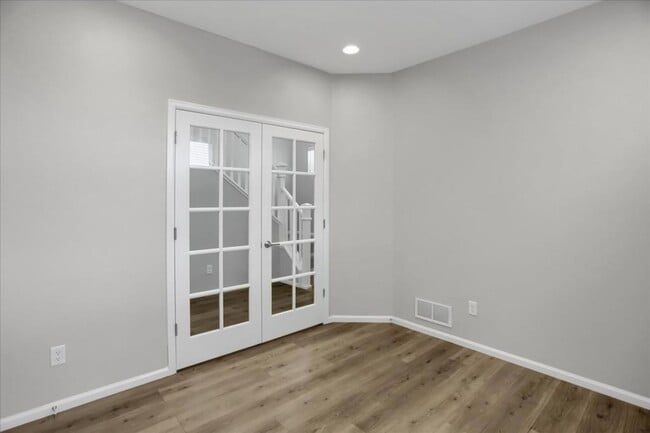 Photo - 18932 High Point Blvd