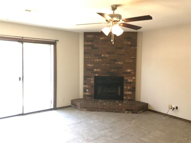 Photo - 2701 Belknap Ave