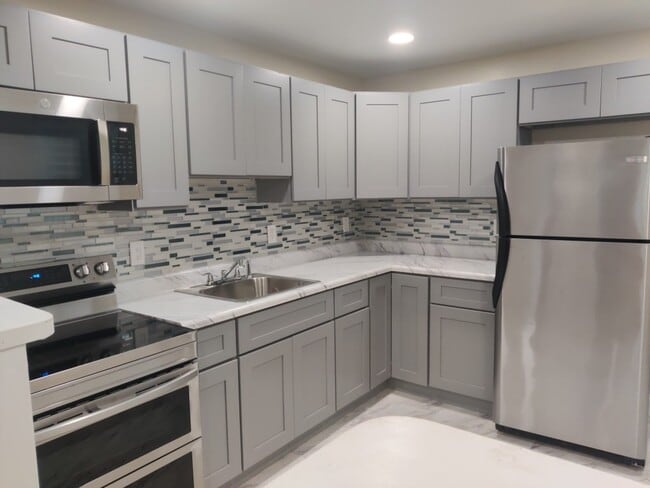 Photo - 2429 N 32nd St