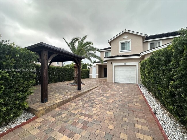 Building Photo - 27326 SW 142nd Ct