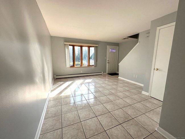 Photo - 1 Cora St Unit 4