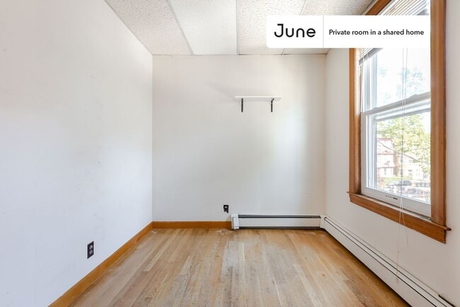 Photo - Room in Shared 5 bed/1 bath home Unit A