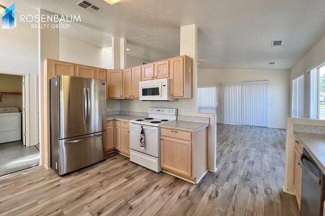 Beautiful 3-bedrooms, 2-baths home in Prescott!