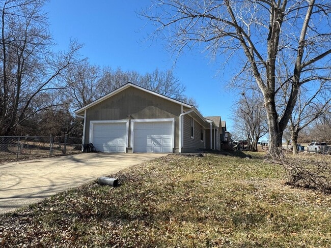 Photo - Spacious Family Home