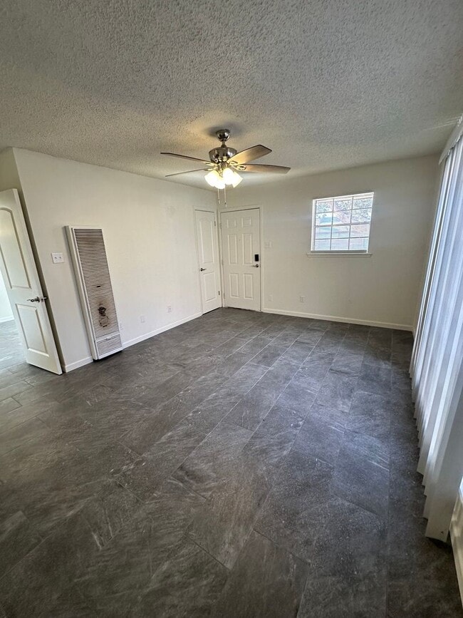 Photo - 109 Sasser Dr Unit Apt #1