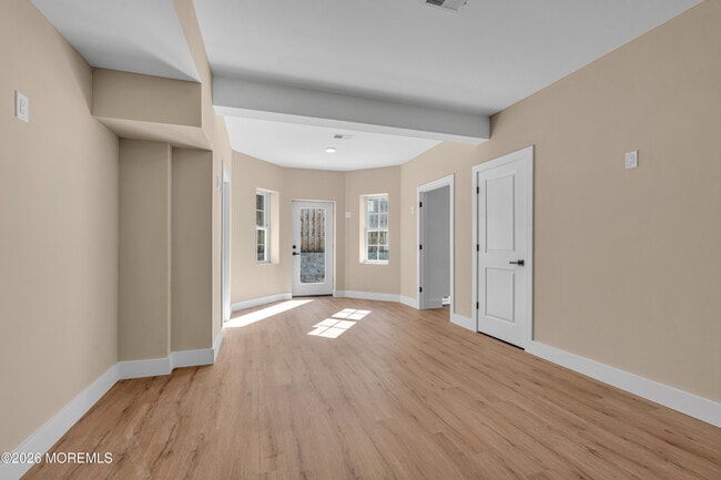 Photo - 39 Sea Drift Ave