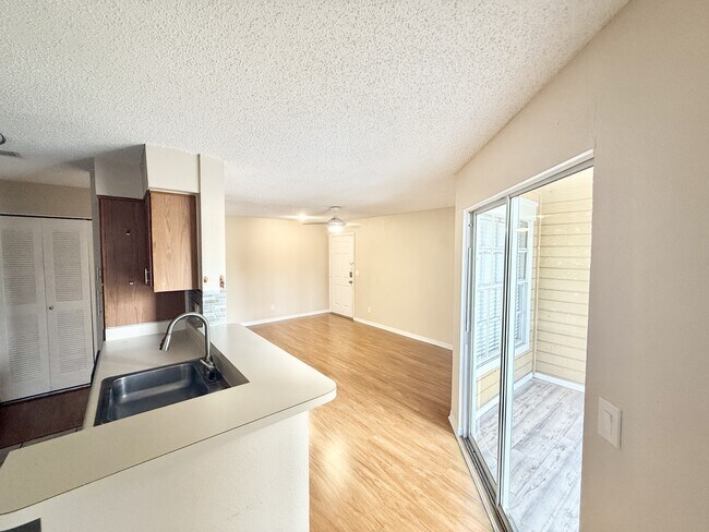 Photo - 1065 S Hiawassee Rd