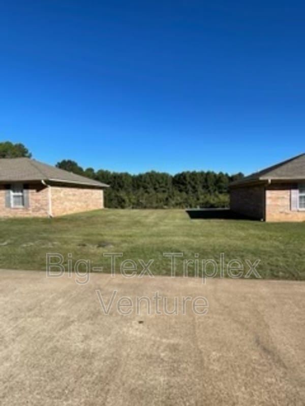 Photo - 278 N Pecan St