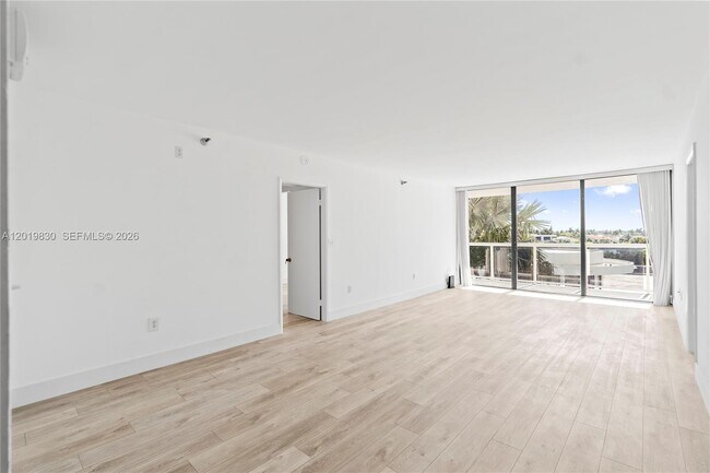 Photo - 20505 E Country Club Dr Unit 434