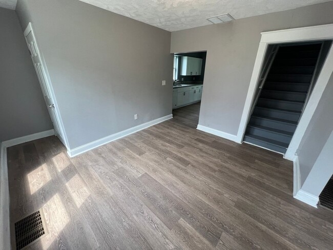 Photo - 2538 4th Ave