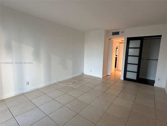 Photo - 100 Bayview Dr Unidad 310