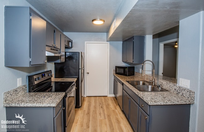 Photo - Charming 2Bdm 2Ba Condo in Gated Community!