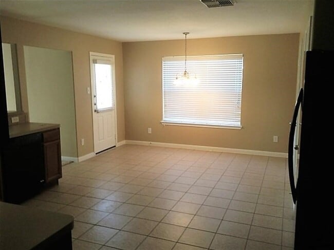 Photo - 22927 Lily Creek Dr