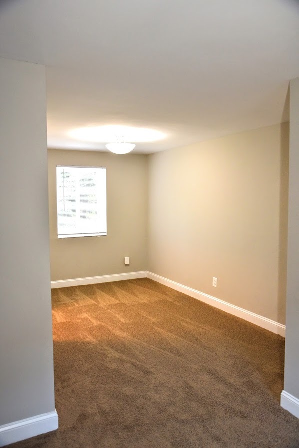 Hillwood Manor Apartments