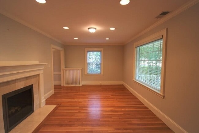 Photo - 30 Farmcrest Ave