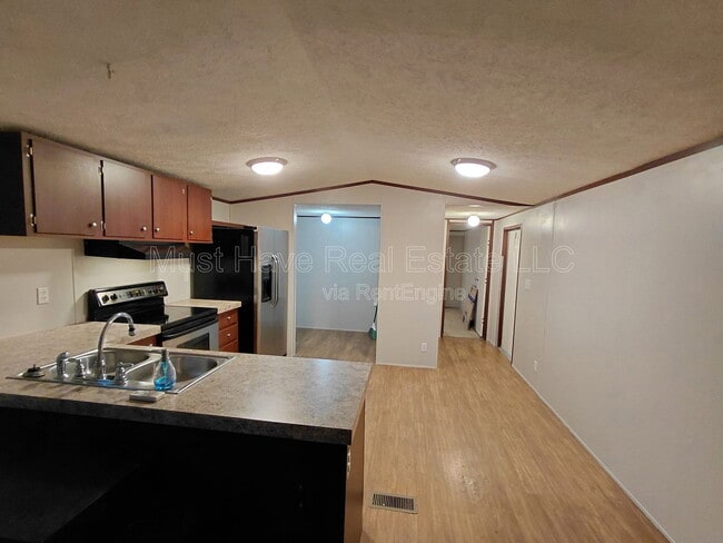 Photo - 1691 Zebulon Dr