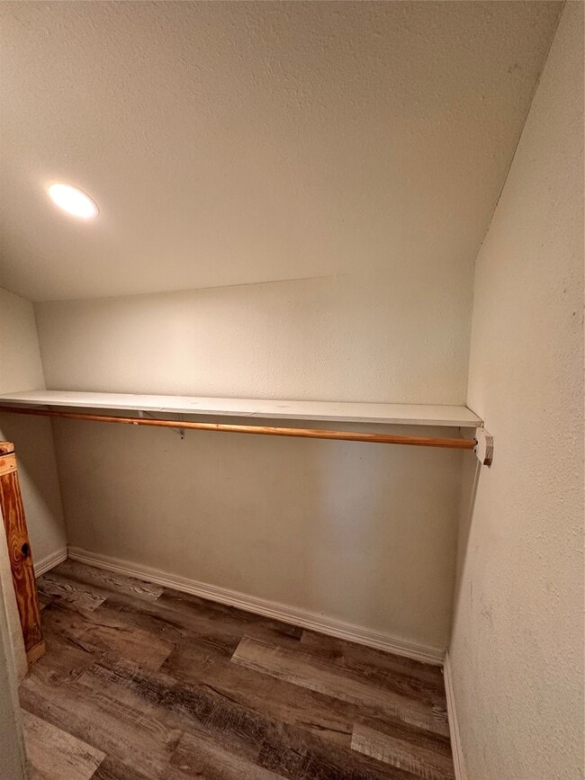 Photo - 2716 Hill Ave