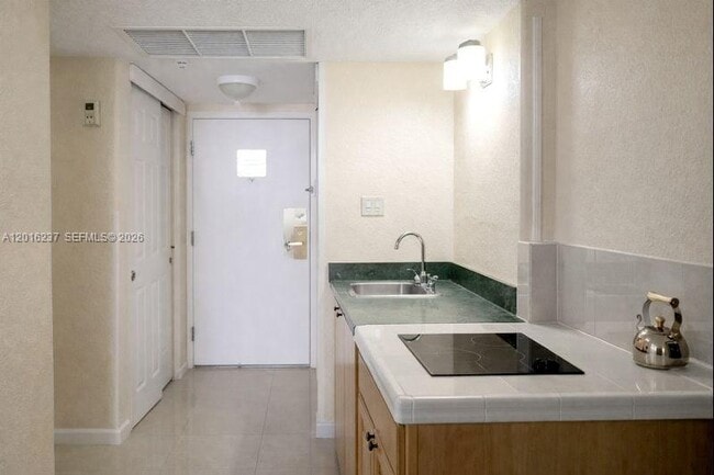 Photo - 19201 Collins Ave Unit 707