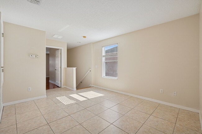 Photo - 2825 Cliffe Ct