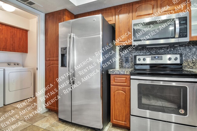 Photo - 5104 N 32nd St Unit 416