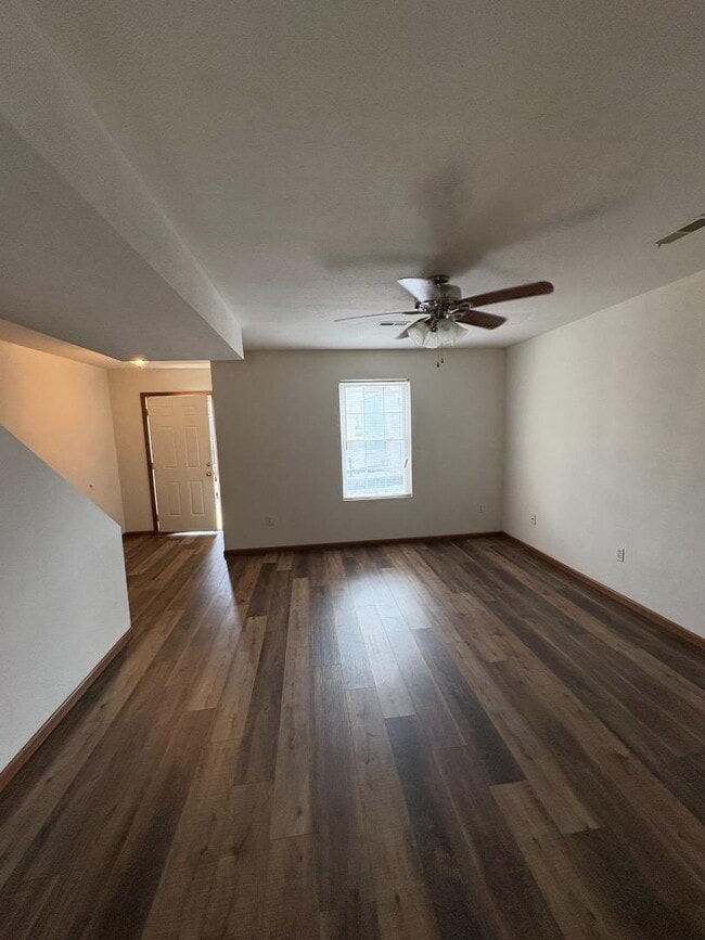 Photo - 100 Aldergate St