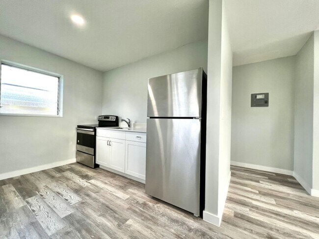 Photo - 529 NW 5th St Unit 7