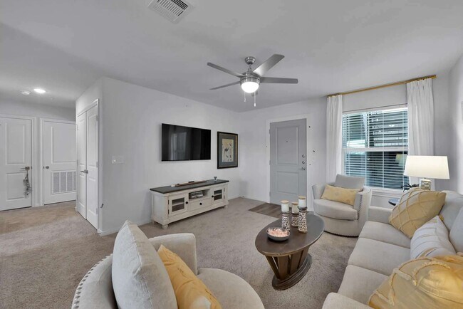 Photo - Esperanza at Keith Harrow