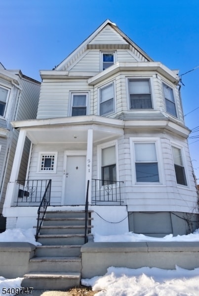 Photo - 241 N 8th St