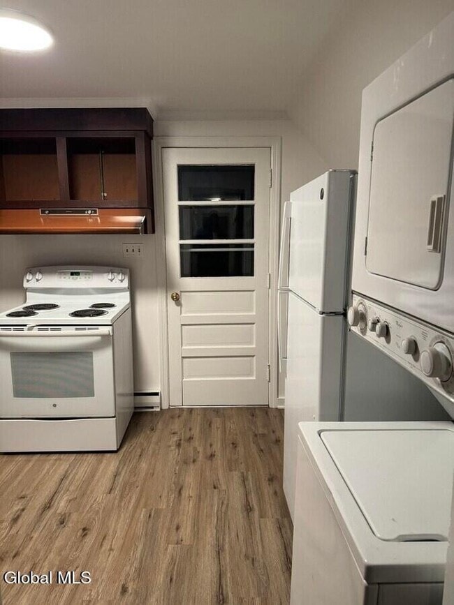 Photo - 52 Laing St Unit Apt 2