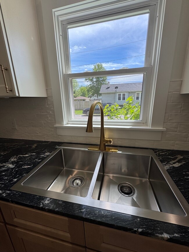 917 Nash Rd Unit 1
