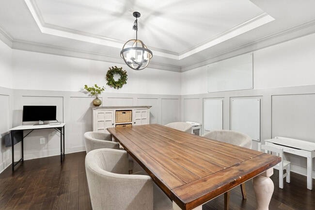 Photo - 212 Man O War Ct