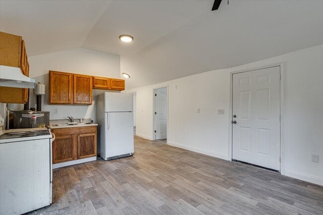 Photo - 6110 Walden Ave