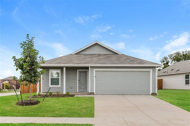 Building Photo - 1601 Parlier St