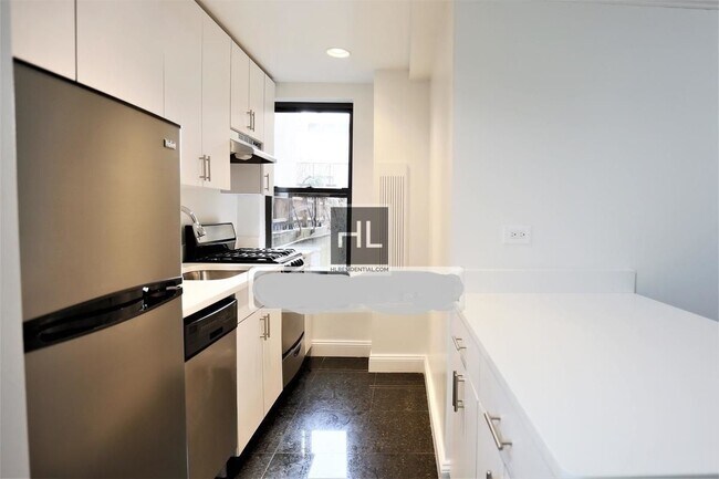 Photo - EAST 38 STREET Unit 1A