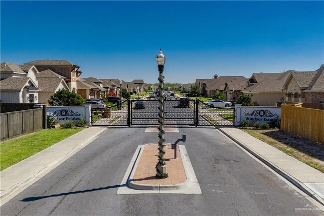 Photo - 30 Windsor St