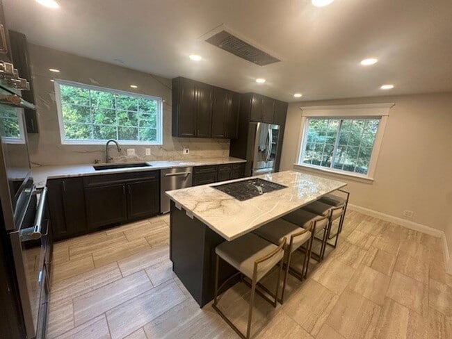 Photo - Upscale Secluded Oasis in Bixby - 5 Beds/3.5 Baths - Separate Mother-in-Law Quarters!