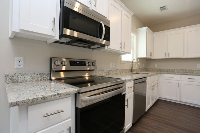 Photo - NEW 2 Bedroom Cottage Available TODAY!