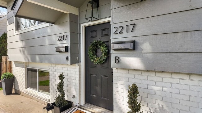 Photo - Savvy 1B/1B Unit B I Near Gonzaga/WSU/EWU ...