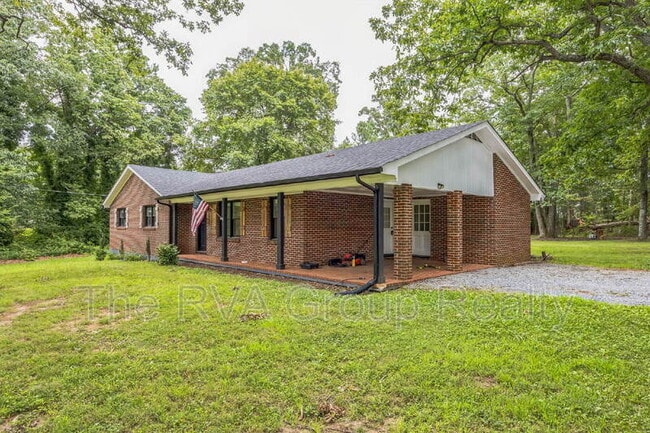 580 Dixie Airport Rd