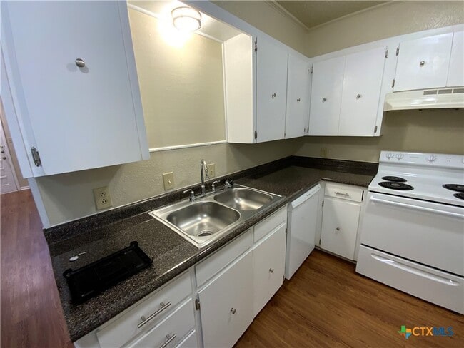 Photo - 510 B Cheyenne Dr