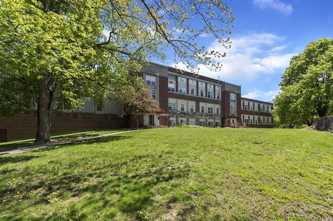 Creekside Apartments (Olivet HS, LLC)