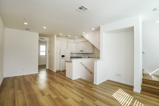 Photo - 7235 Cedar Rd