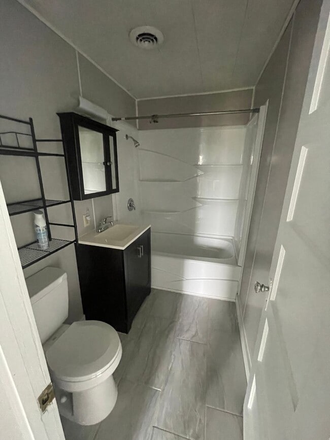 Photo - 2008 Wirsing Ave