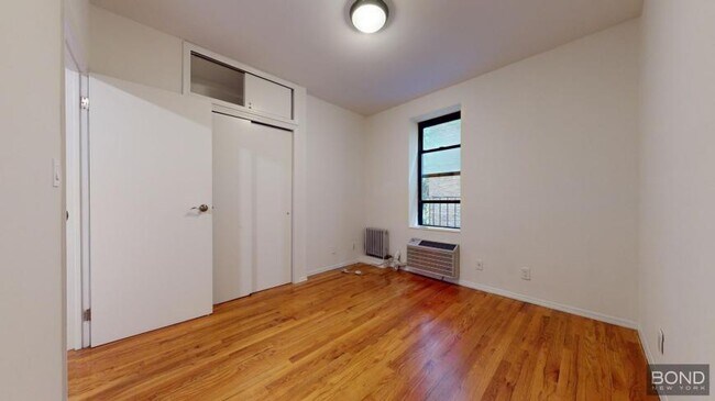 Building Photo - 1 bedroom in Manhattan NY 10014 Unit 21